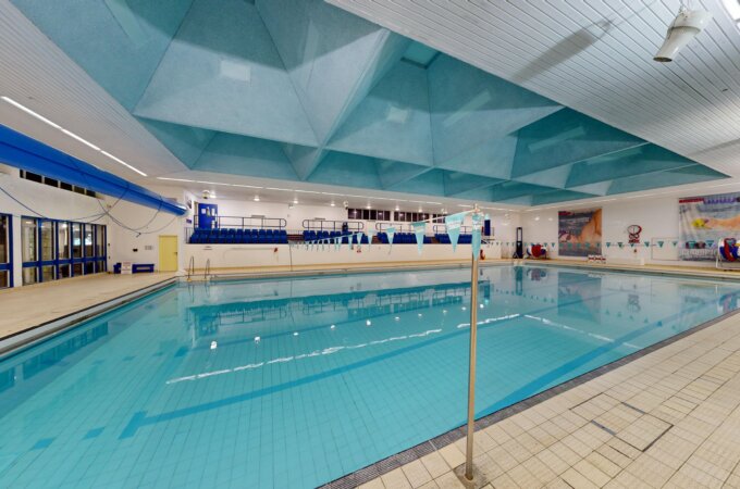 Worsley large pool