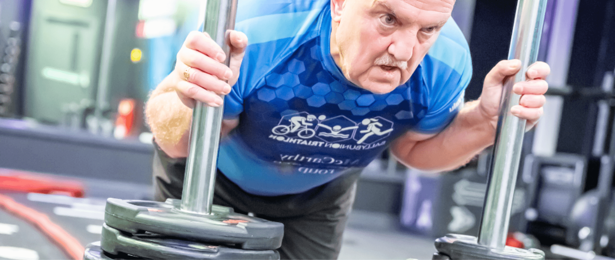 Member pushing sled track
