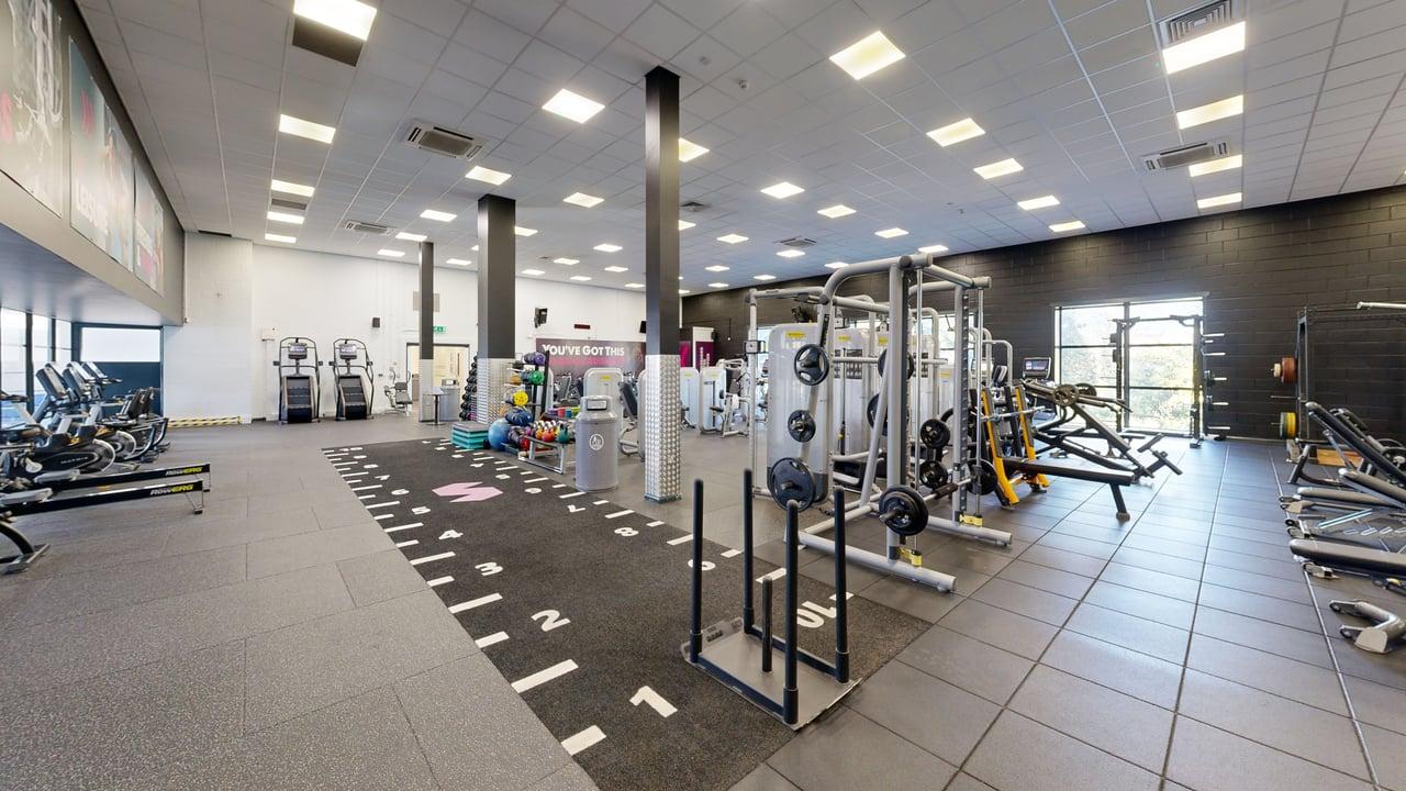 Irlam-And-Cadishead-Leisure-gym