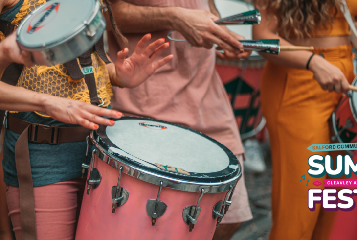 People playing the samba