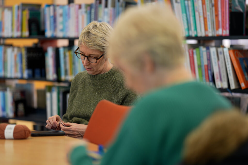 Knit & Natter