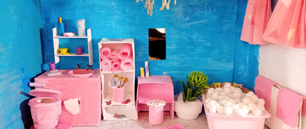 Dolls Houses by Be Creative
