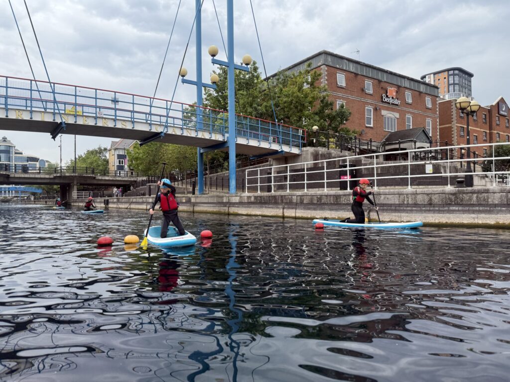 People on SUP